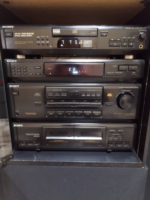 Музыкальный центр Сони