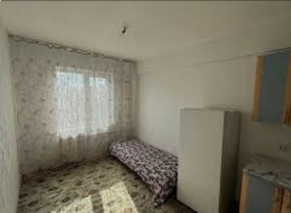 Яшнабод  тумани Кадышева 1/3/4 квартира сотилади