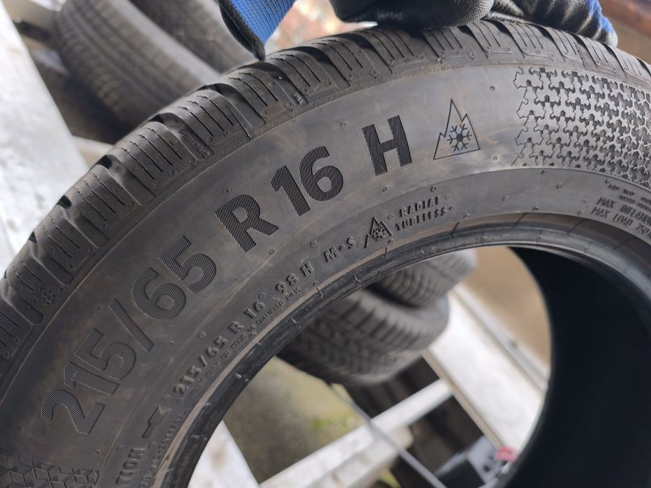 2 бр. Зимни Гуми 215/65/16 Continental Dot3024