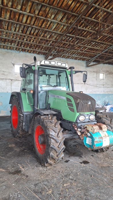 Трактор Fend 309 Vario 4x4