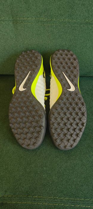 Футболни обувки Nike Magista X 42.5