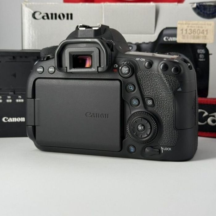 Фотоаппарат Canon EOS 6D Mark II Body