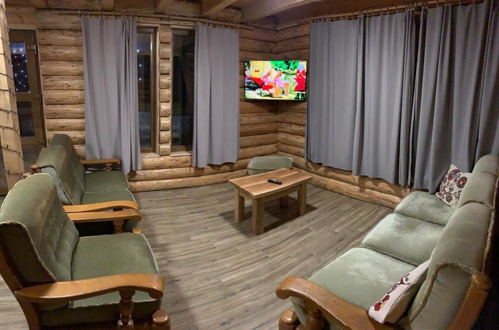 Cabana Bușteni-Apuseni de închiriat cu 2 dormitoare 350 -450 lei / zi