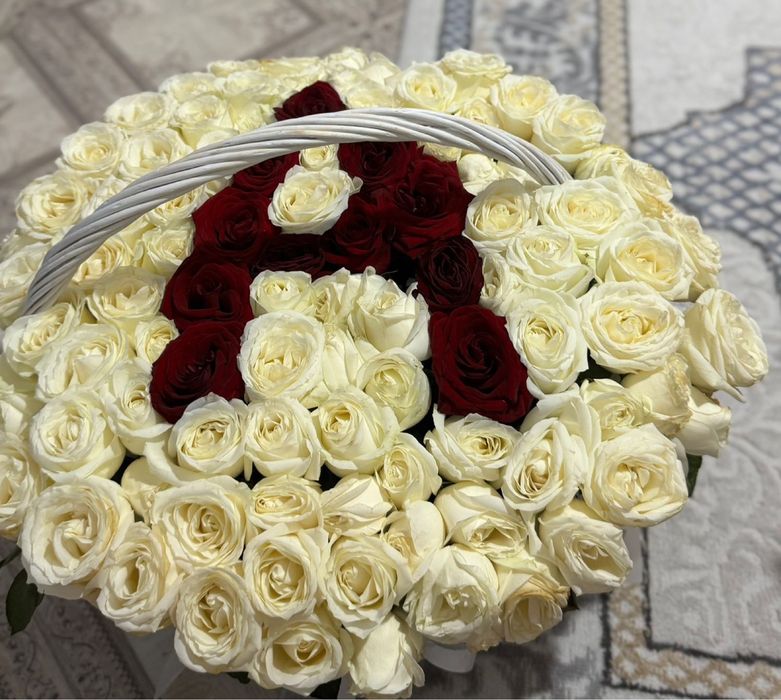 Розы с буквой А,свежие