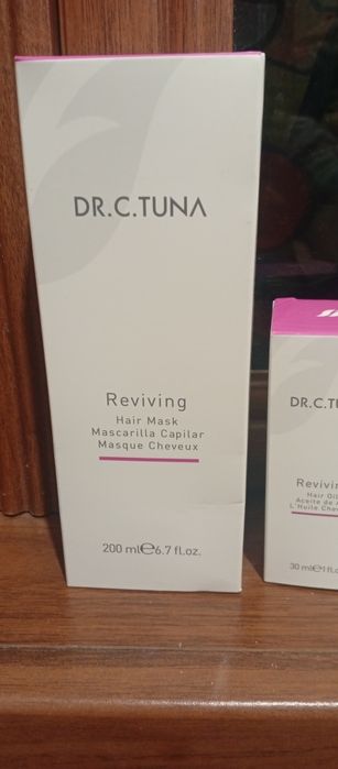 Vând set complet Farmasi Reviving cu usturoi,