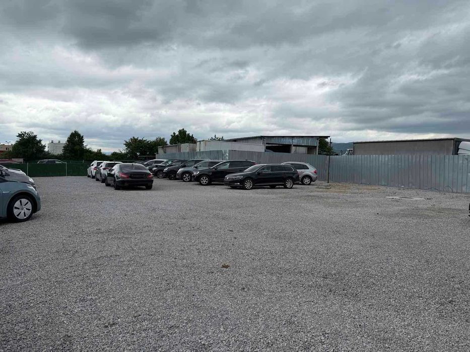 Дава се под наем Гараж / Паркомясто в София, 7-ми 11-ти километър - 1000 кв.м за 35.7 € - Снимка #3