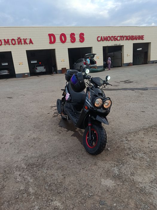 Продам скутер бумер 180