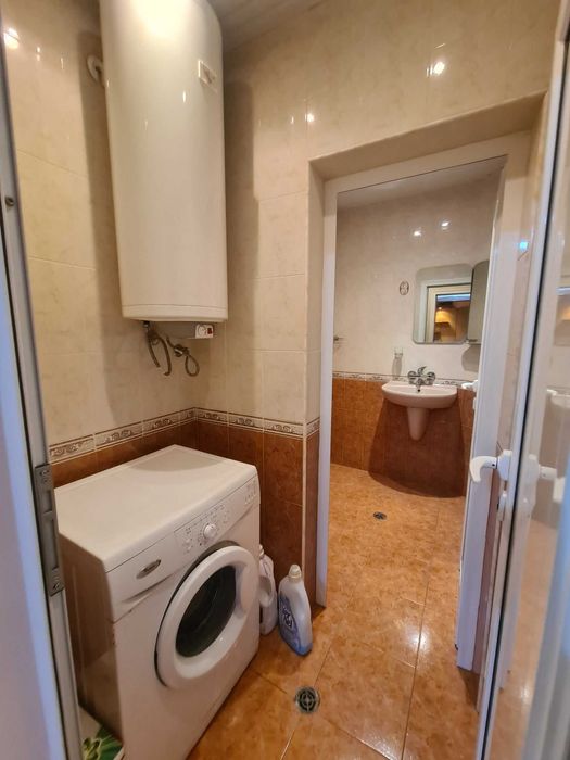 Продава се Тристаен апартамент в Хасково, Дружба 1 - 91 кв.м за 1154 €/кв.м - Снимка #7