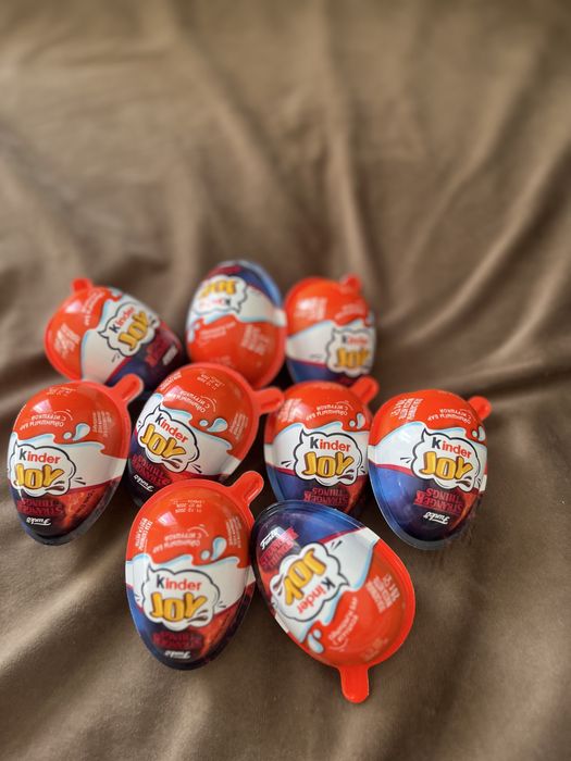 Kinder joy stranger things