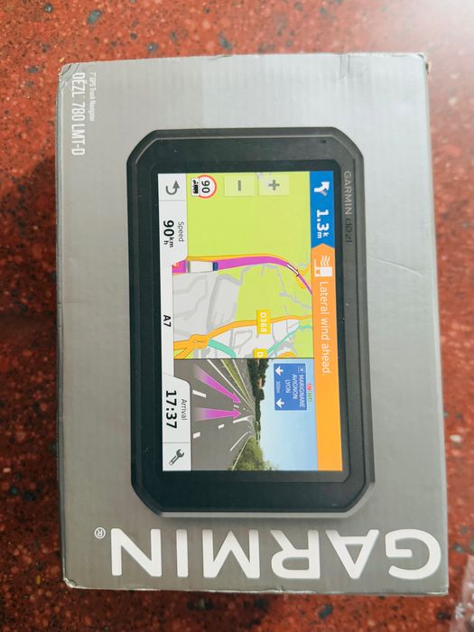 Навигация за камион Garmin Dezl 780 LMT-D