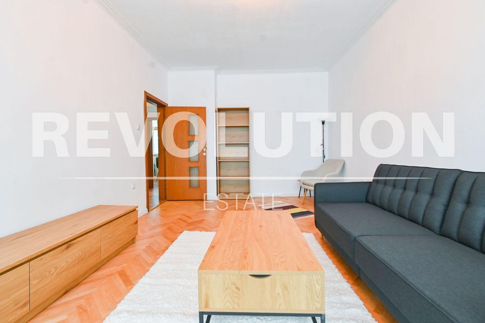 Дава се под наем Двустаен апартамент в София, Иван Вазов - 70 кв.м за 661.98 € - Снимка #1