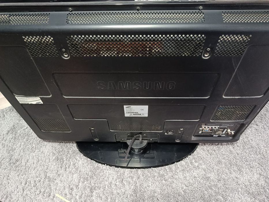 Продам два телека Самсунг