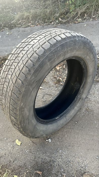Продам зимнюю резину липучка