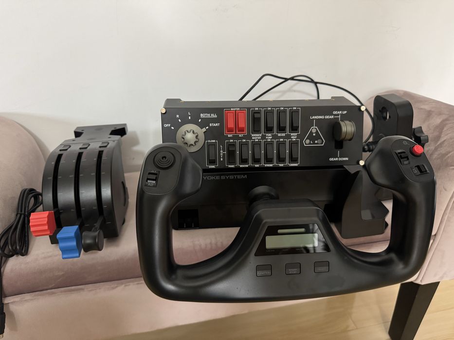 その他 logicool FLIGHT YOKE SYSTEM Logitech Flight Yoke System + Flight Switch Panel Chiajna • OLX.ro