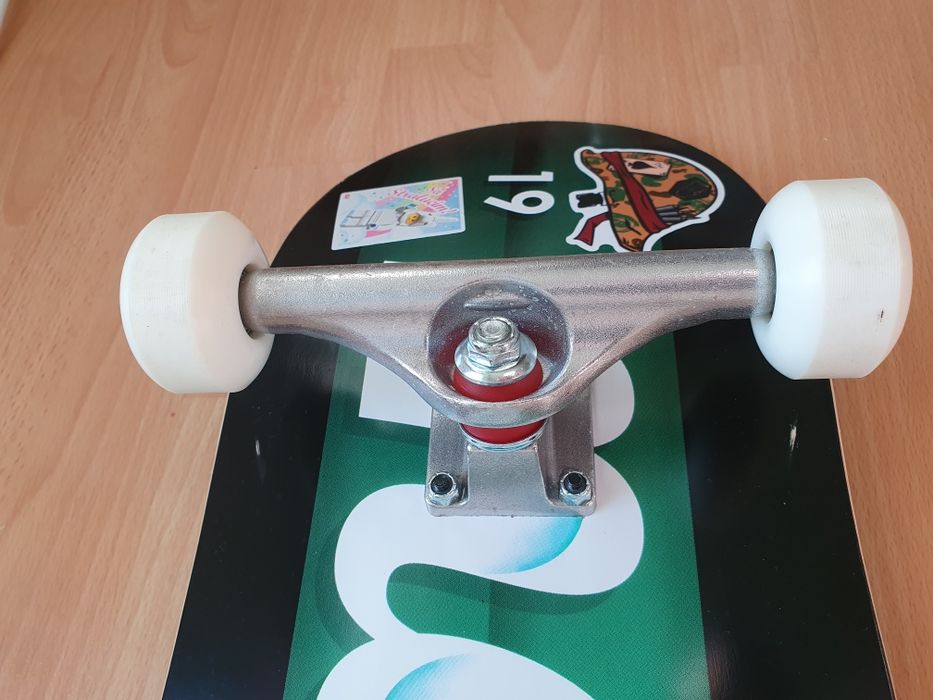 Skateboard Madrid Legacy Exclusives  Gto 8,5 + CASCA