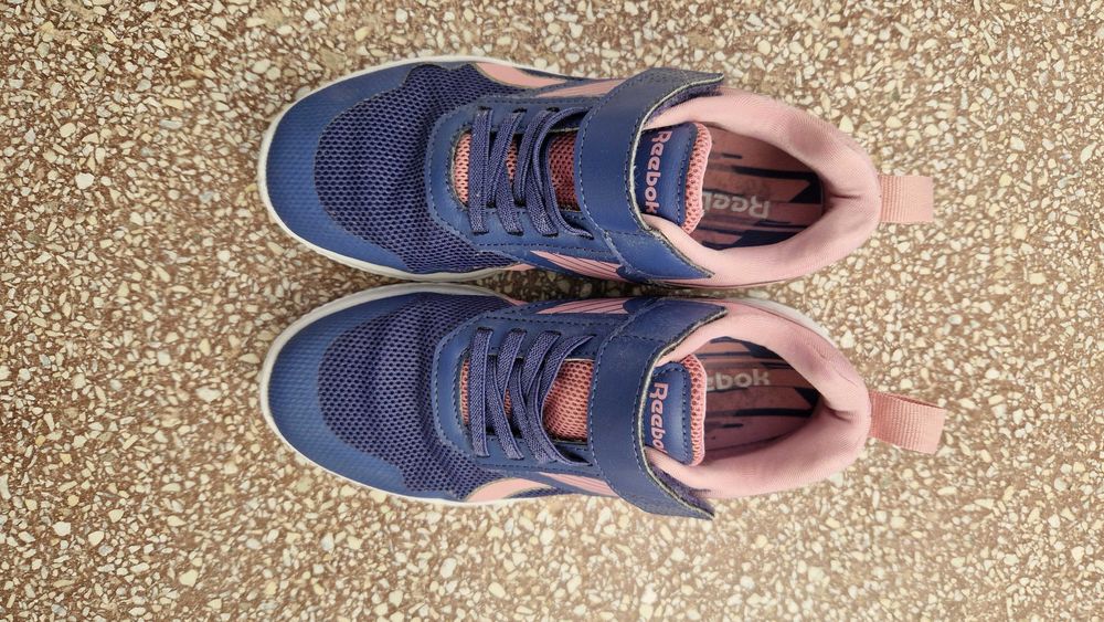 adidasi Reebok,  marimea 31
