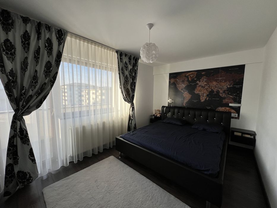Vând apartamant cu 2 camere semidecomandat, zona Terra