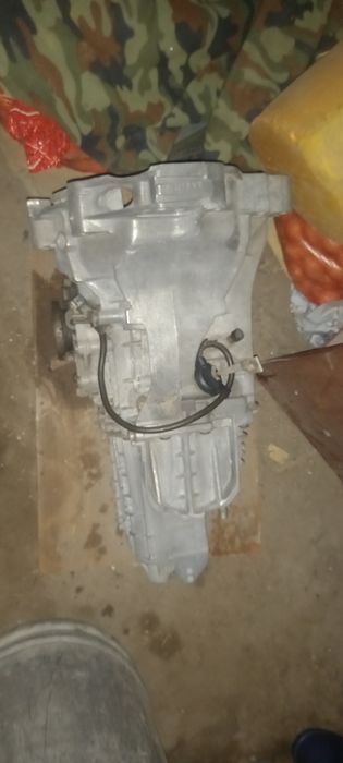 Продам кпп длинная акм ауди 80--100