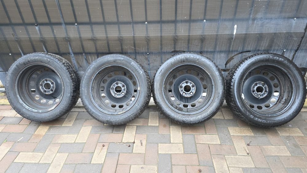 Set roti iarna jante de tabla plus capace VW 205/55R16