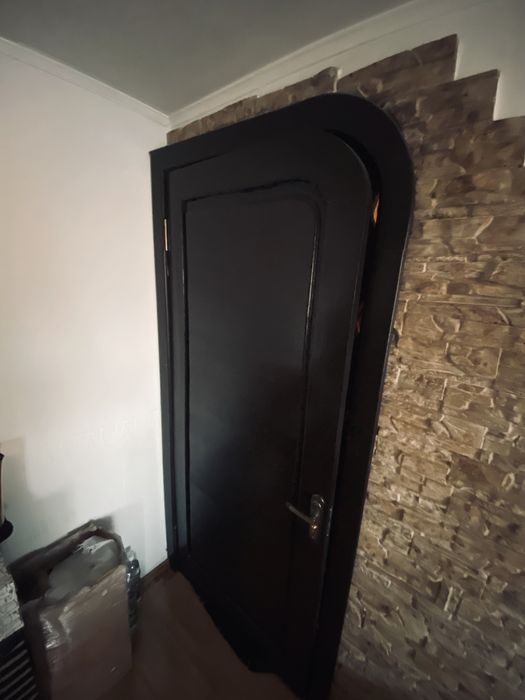 Межкомнатная дверь