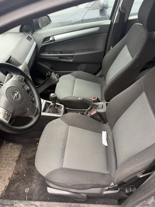 Astra h 1.4 НА ЧАСТИ