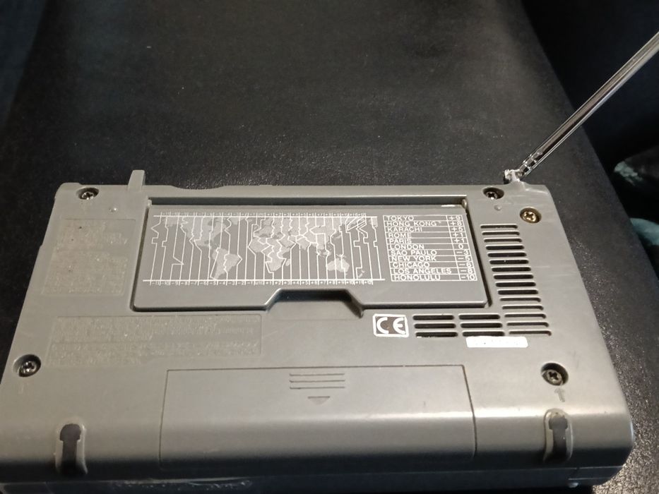 Aparat radio Sony ICF SW35