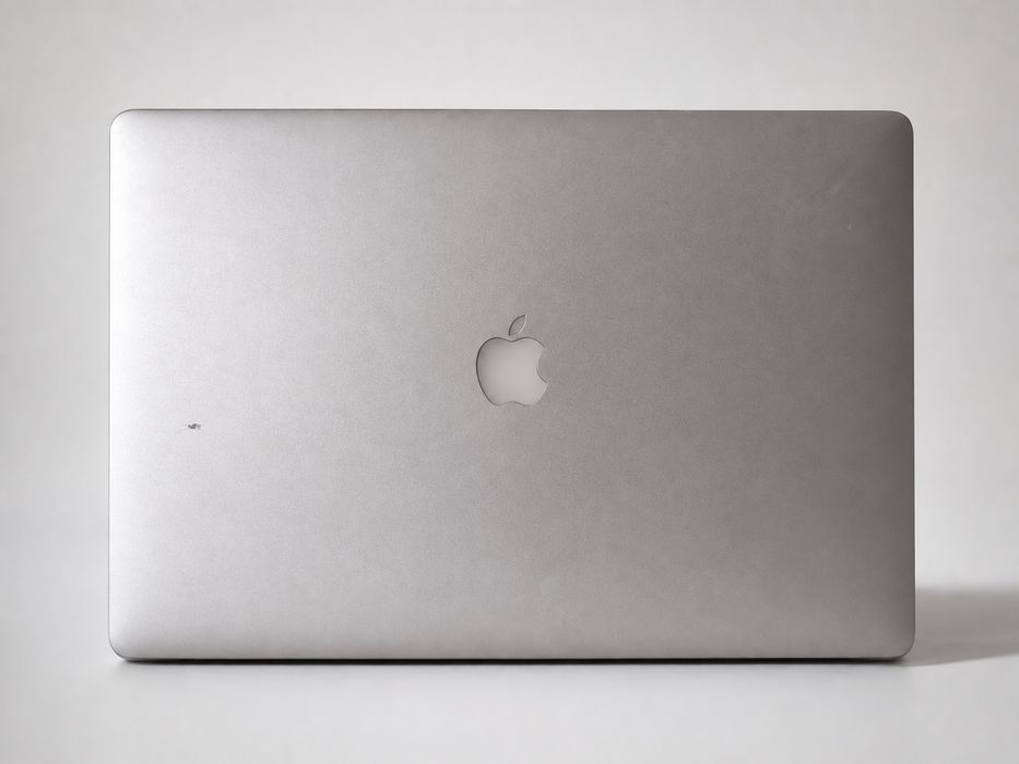 MacBook Pro 15″ Core i7, 16 ГБ RAM