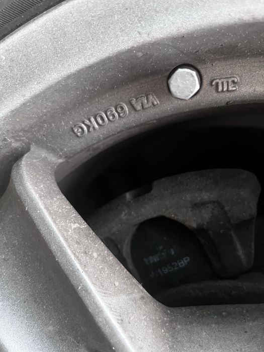 Комплект дисков с резиной r16 5x100