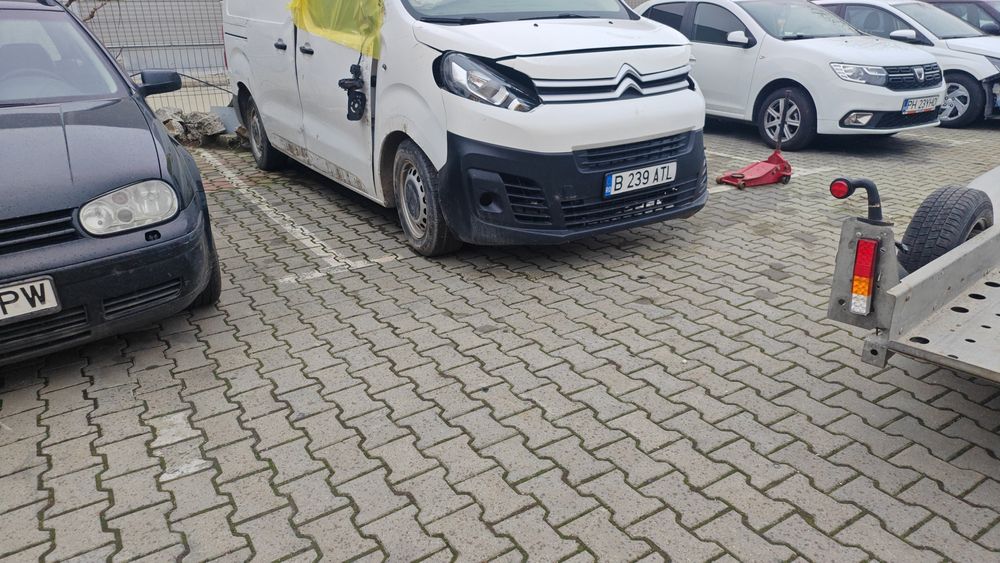 Dezmembrez Citroen Jumpy Toyota Proace 1.5 diesel