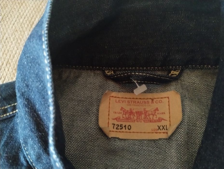 Geaca blugi Levi's XL-2XL ca noua