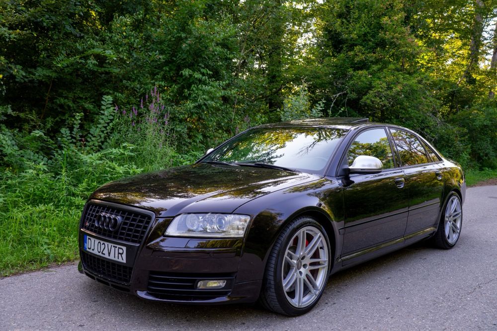 Audi S8.   An 2009