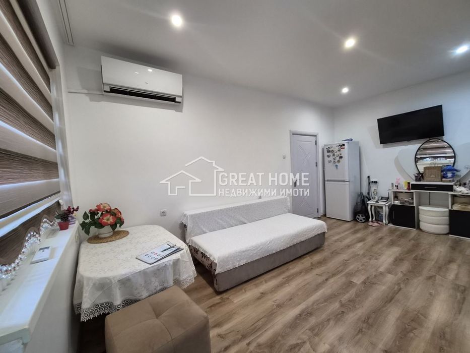 Продава се Двустаен апартамент в Търговище, Център - 44 кв.м за 1819 €/кв.м - Снимка #3