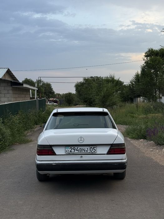 Мерс 124 срочноо