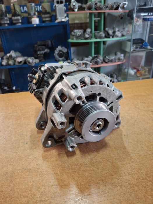 Alternator Fiat Panda(319) Fiat 500(322) 1.0i Hybrid  2015-