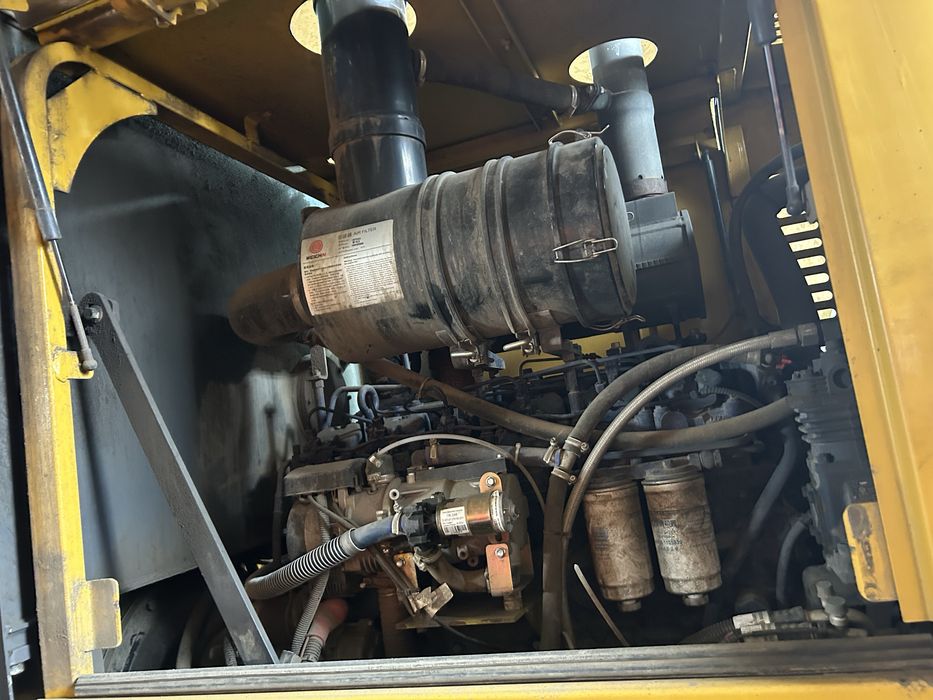 Продам погрузчик 2-кубовый