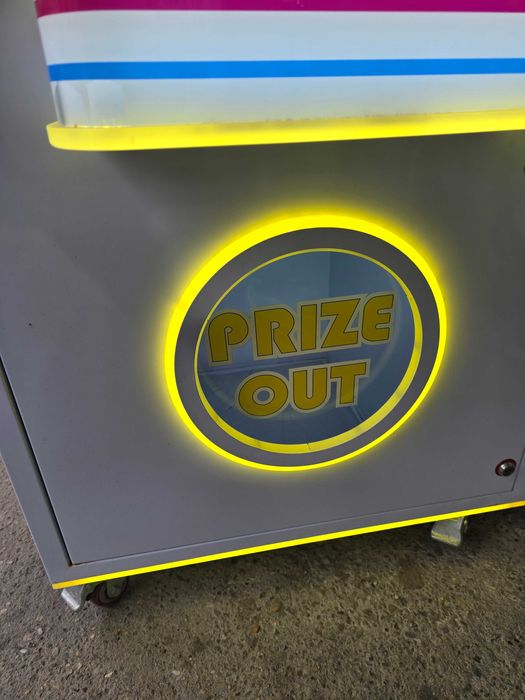 Mașină NOUĂ pentru brelocuri – atractivă și profitabilă