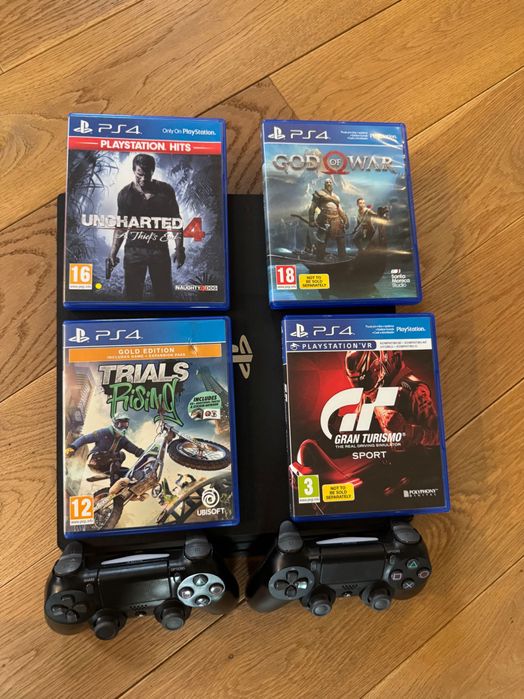 PS4 Pro 1TB + 2 джойстика + 4 игри – отлично състояние; преглед и тест