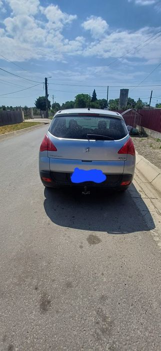 Vând peugeot 3008
