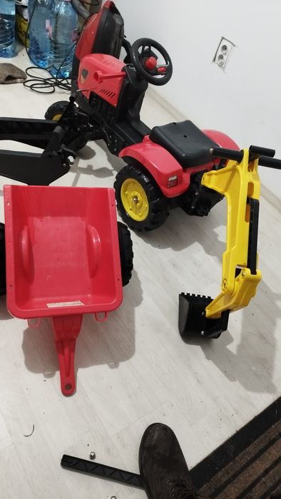 Tractor copii ,2,3 ani