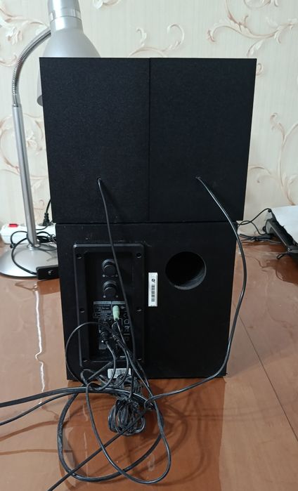 Продаю колонки Microlab M-110 в черном корпусе