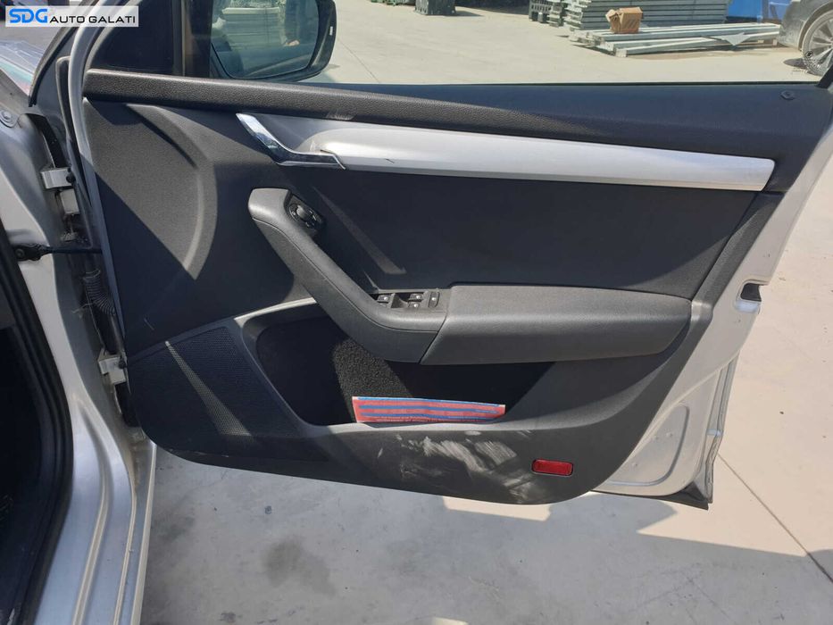 Panou Tapiterie Fata Interioara Usa Portiera Dreapta Fata Skoda Octavia 3 2013 - 2017 [C7987]