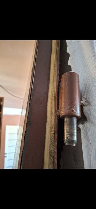 Продам входную дверь!