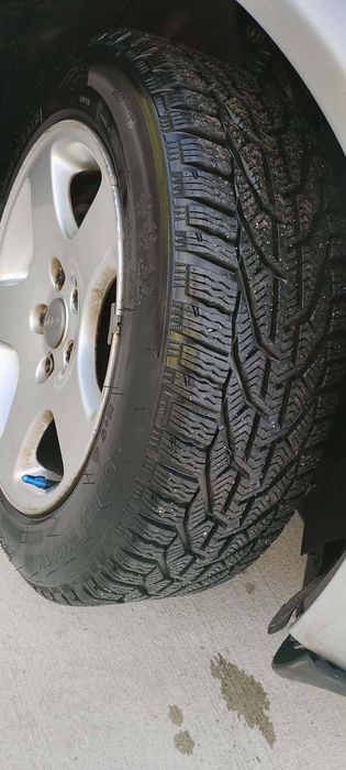 Продавам Ауди 1.8 125кс Добро състояние