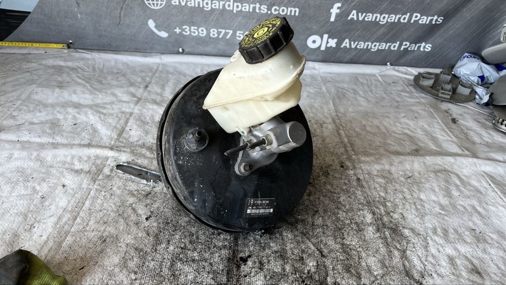 Toyota Yaris серво