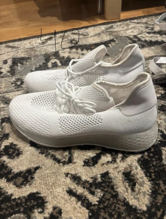 Adidași second hand