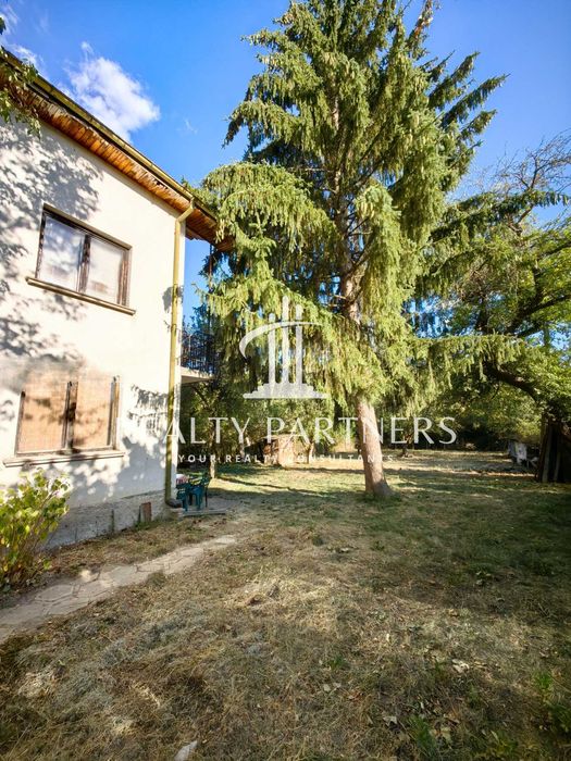 Продава се Къща в с. Главановци, Област Перник - 160 кв.м за 282 €/кв.м - Снимка #2