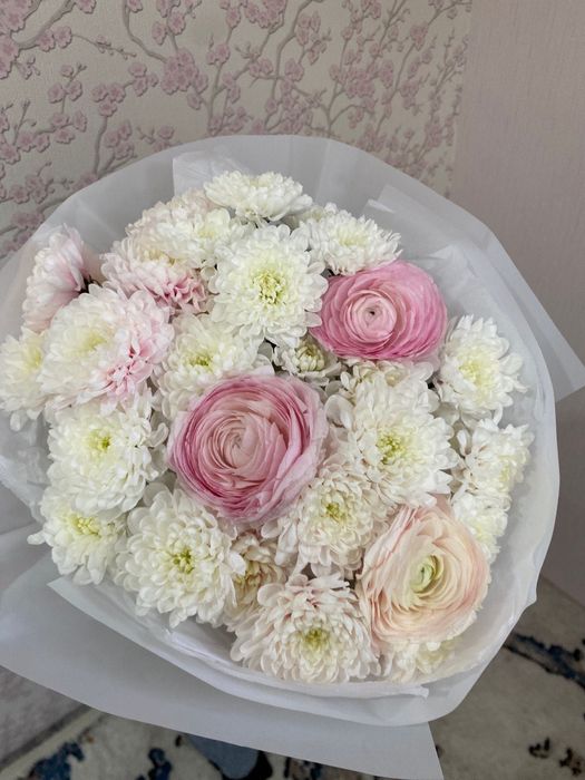 Цветы свежие розы