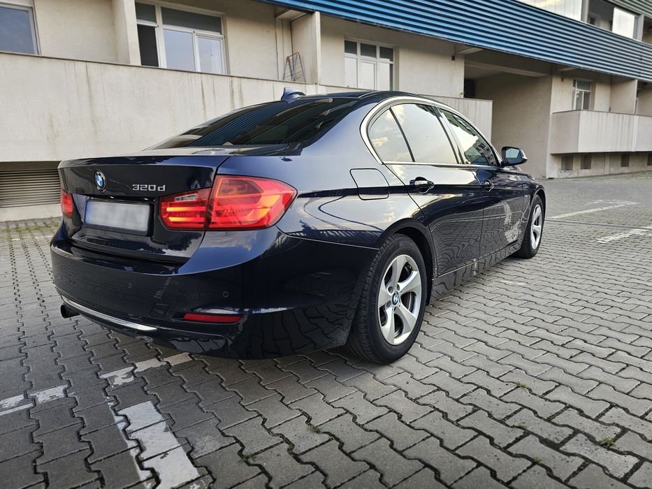 BMW Seria 3 F30 320d EfficientDynamics Luxury Line | 2012 | 160.000 km | Fără accidente