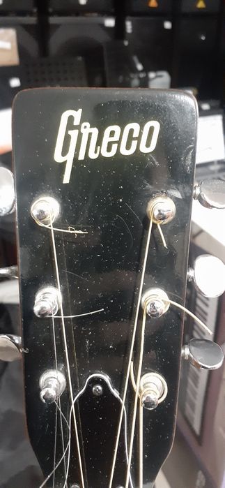 Продается леворукая  акустическая гитара Greco