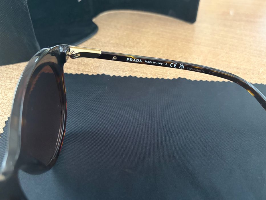Оригинални слънчеви очила PRADA
